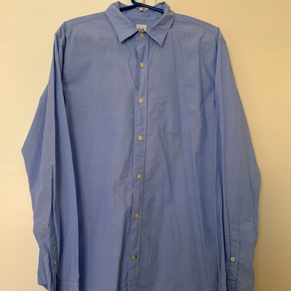 Mens gap dress shirt. Large.